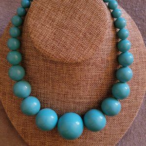 Bold Greenish Blue Necklace Plastic Beaded 15 1/4" Gold Tone Fashion Jewelry